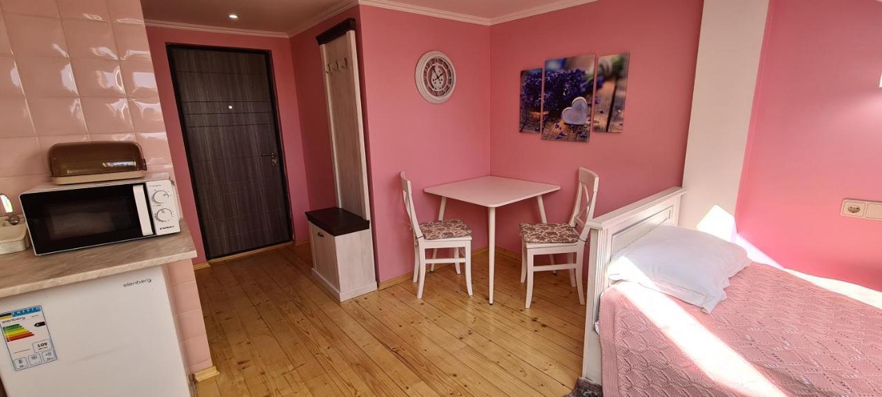 Appartement Аpartment For Lady à TTchernivtsi Extérieur photo