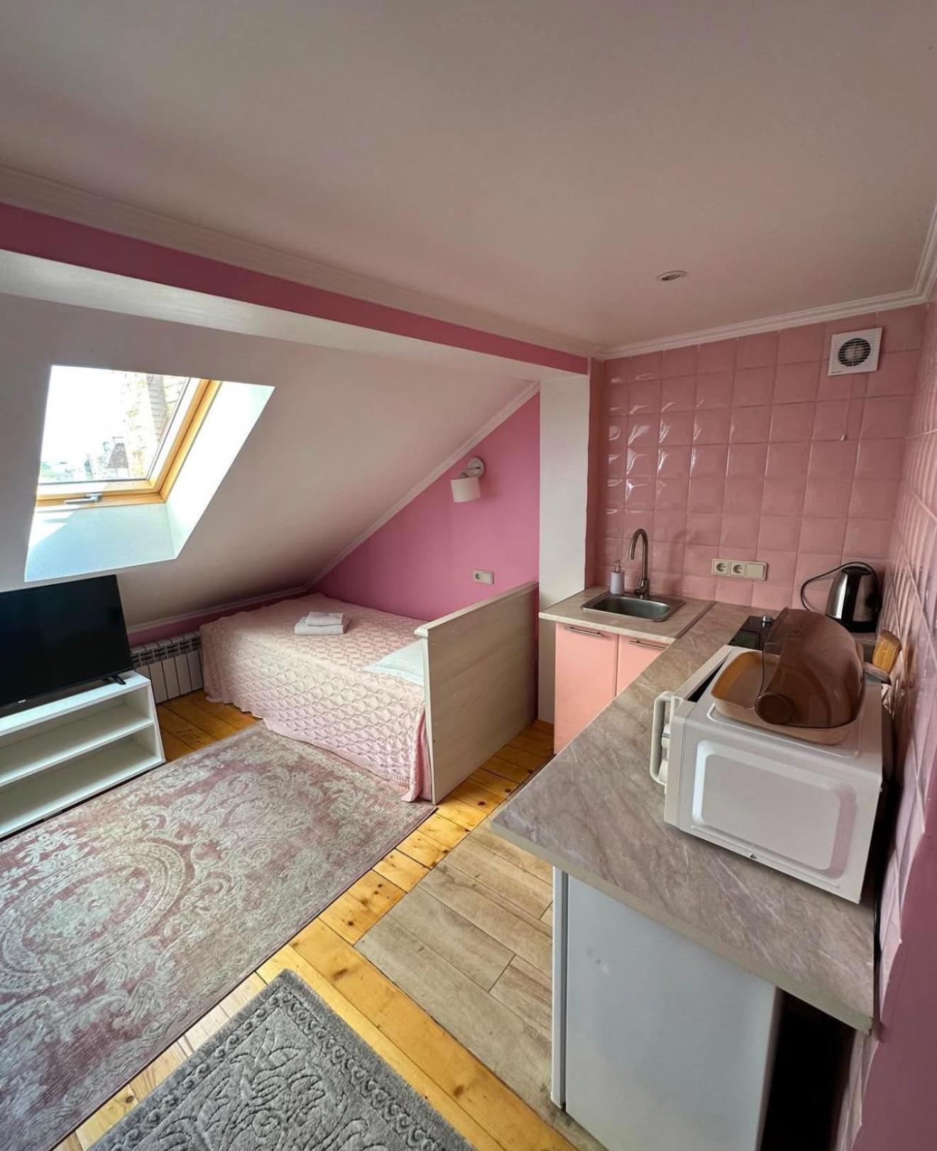 Appartement Аpartment For Lady à TTchernivtsi Extérieur photo